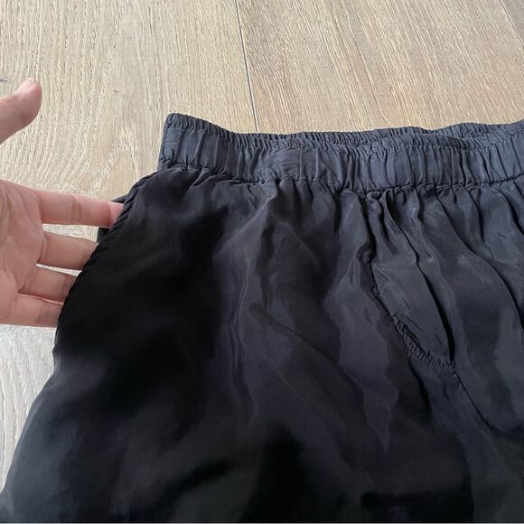 Johnny Was Black Floral Embroidered Pull-On Crop Jogger Women's Hipster Pants - Picture 4 of 8